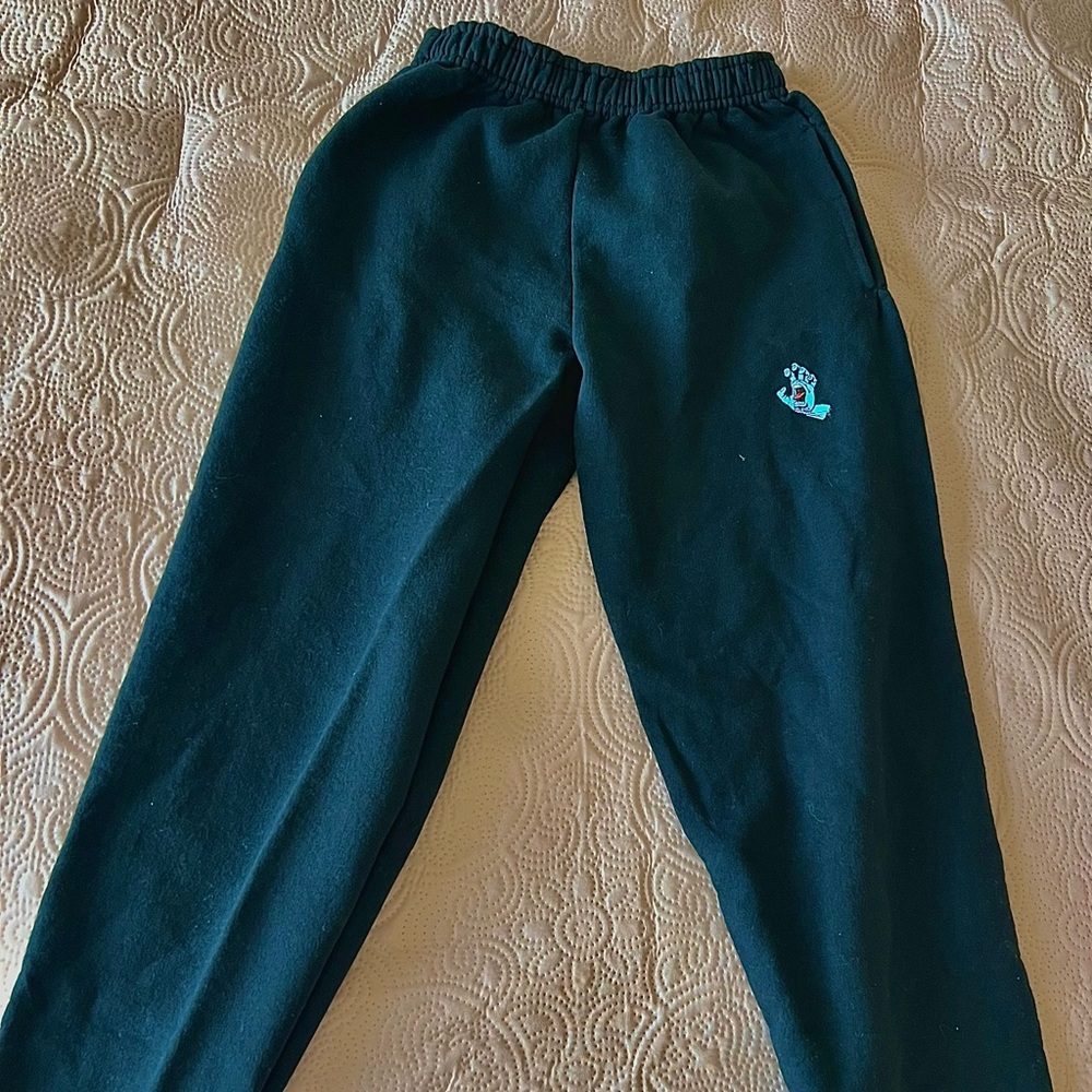 Tilly’s graphic sweat pants never worn